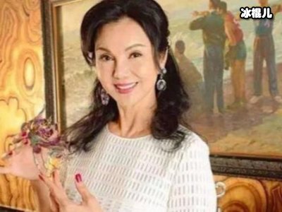 人到中年小婉君也开直播，网友：天山童姥回归！