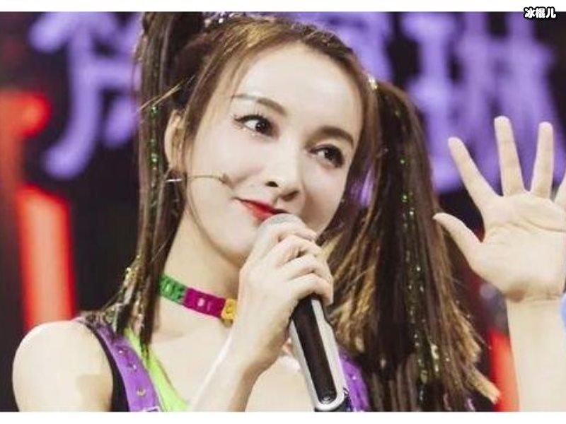 《浪姐》吴昕新综艺人设翻车，被批主持能力不如新人！