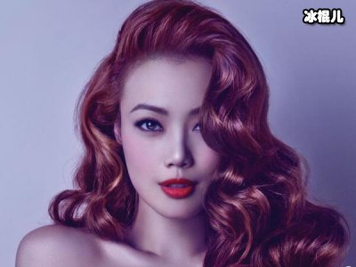 43岁她享受惬意人生，豪宅意外曝光！