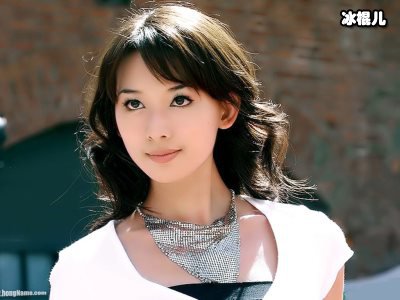 林志玲晒小时候一家人合影，卷发公主裙真的是从小美到大！