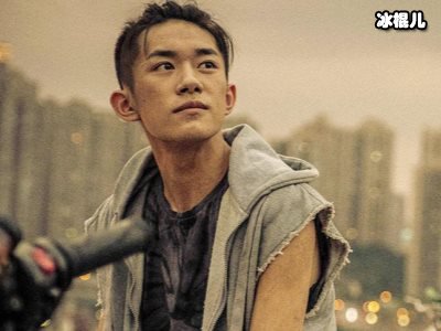 《少年的你》在韩国上映，易烊千玺却被p过头！