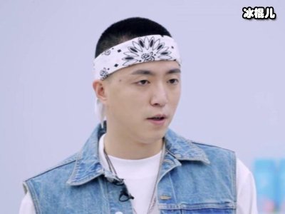 《青春有你2》隐藏彩蛋，蔡徐坤当导师被调戏!