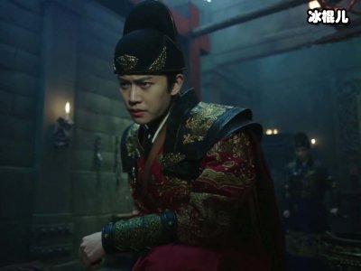 《锦衣之下》开播受好评，袁今夏陆绎上演探案高甜剧！