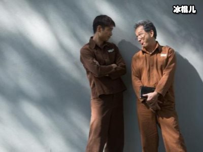 《监狱风云》当中傻标罕露面，标志性大鼻子颇为吸睛！