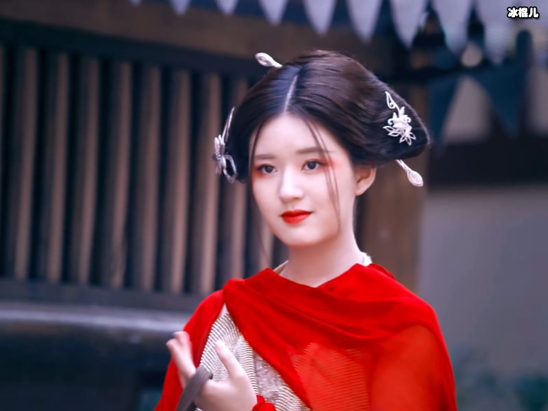 《传闻中的陈纤纤》正在热播，高甜时刻不再上演虐心剧情！