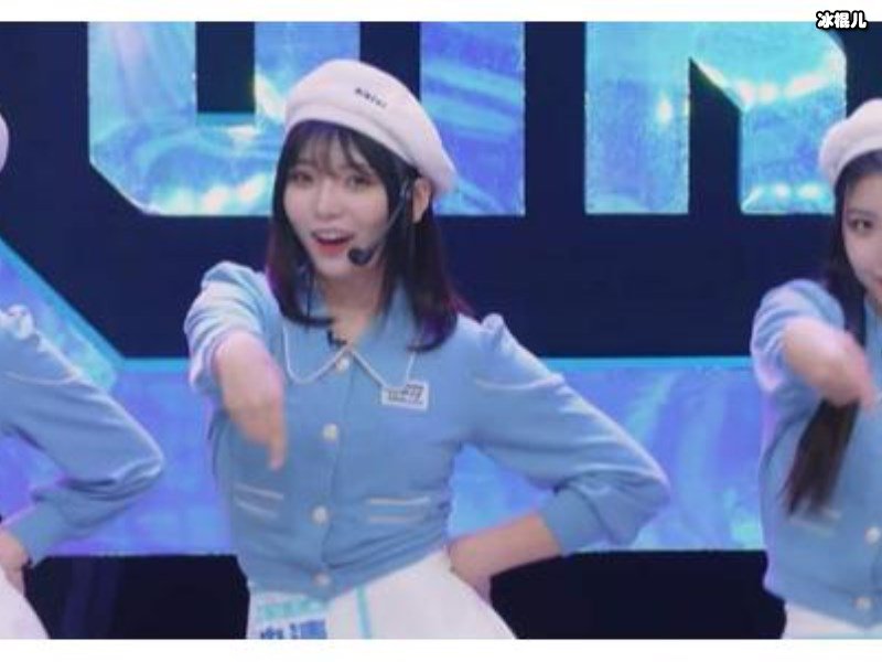 《青你2》总决赛，李宇春刘雨昕同台！