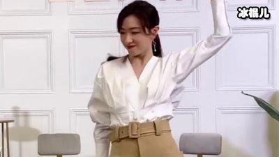 《姐姐》万茜获得人气之王，吴昕不再是“小透明”！