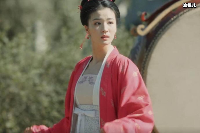 《清平乐》张妼晗带珍珠皇冠弄巧成拙，官家态度众人惊呆！