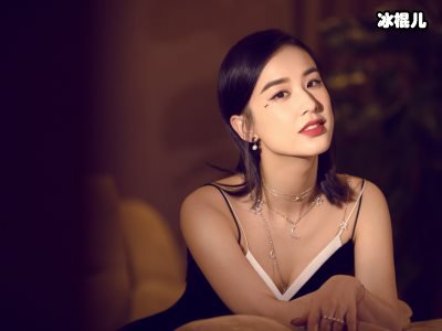 37岁黄圣依素颜出镜在老公扬子视频当中，网友们惊呆了！