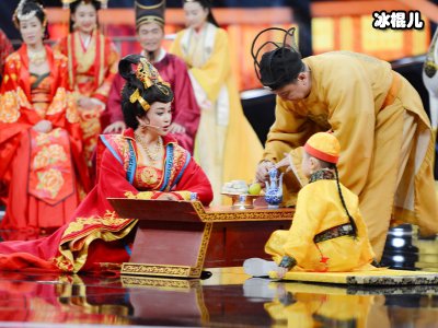 《王牌对王牌》李沁挽张若昀，引风波解释后！