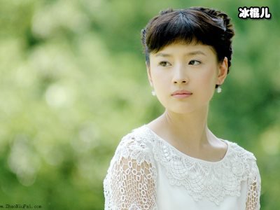 不老女神晒“小燕子”美照，没想到用用这种方式找存在感！