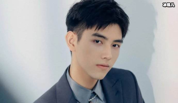 陈飞宇《皓衣行》路透照被曝，眼妆造型遭吐槽！