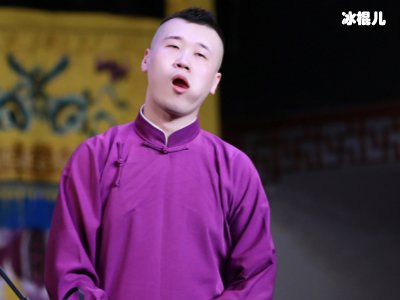 德云社杨九郎遛狗晒动态，鲜少营业引粉丝激动！