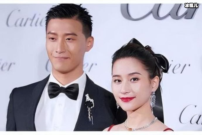 窦骁现身悼念何鸿燊，一直尾随女友身后身份已被认可？