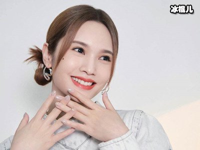 曾被吐槽过气傻白甜，再度翻红的她爱情事业双丰收