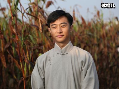 爱情终于眷顾黄轩了！有女朋友的他大方承认官宣方式十分有爱！