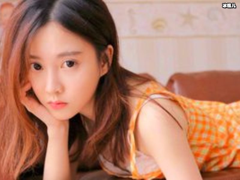 冯提莫跌下原生美女神坛，美颜美女让人大失所望！