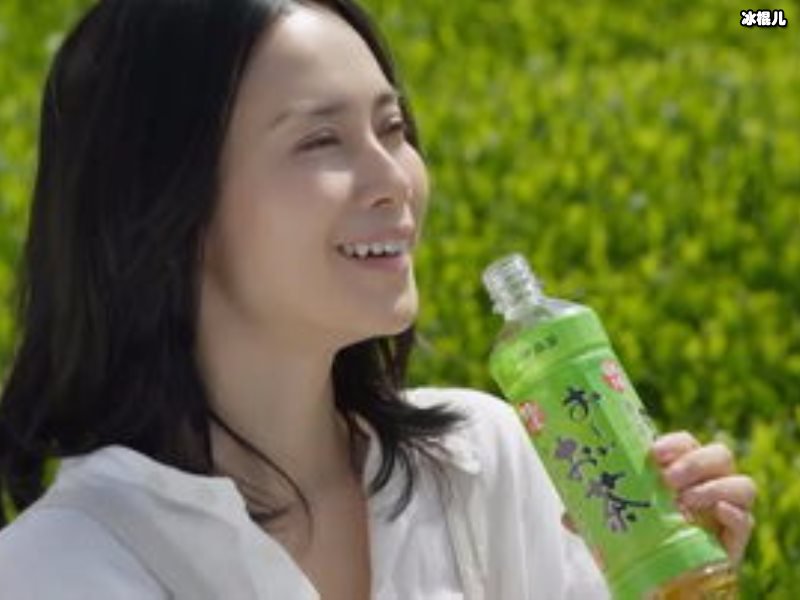 独自一人闯娱乐圈的明星，不要公司包装不要经纪人辅佐!