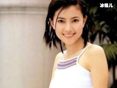 曾是耀眼的万众偶像，婚后归于平淡现在的高圆圆幸福吗？