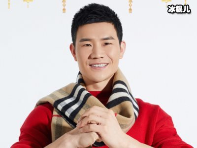 打工报名演员训练班，大导演赏识成主角狄龙的机遇让人羡慕！