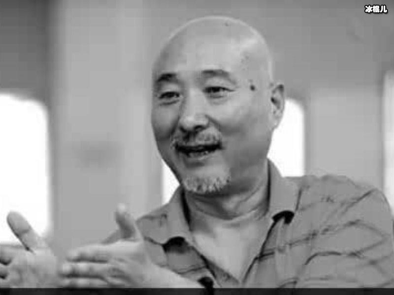陈佩斯儿子现身《笑起来真好看》，与乔振宇演绎小品后生可畏