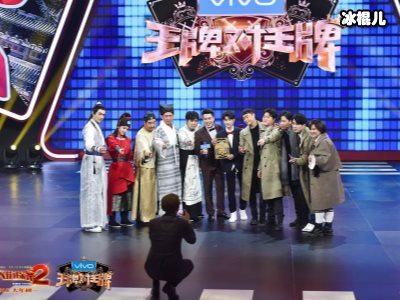 《王牌对王牌》又有负面新闻，张若昀与李沁不知保持距离引发争议