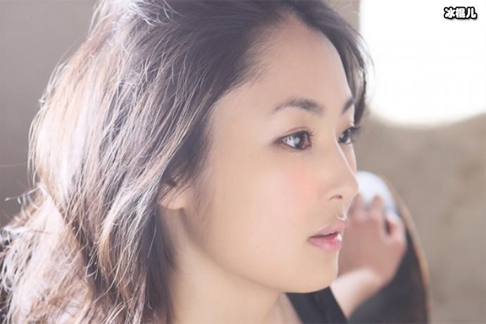 虎扑女神被爆感情生活混乱，清纯人妻形象崩塌！