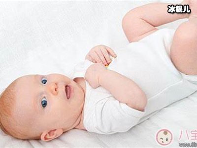 宝宝长马牙怎么办？马牙和鹅口疮有什么区别？