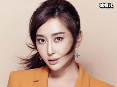杜若溪上传女儿萌照，小脸肉嘟嘟睫毛浓密长