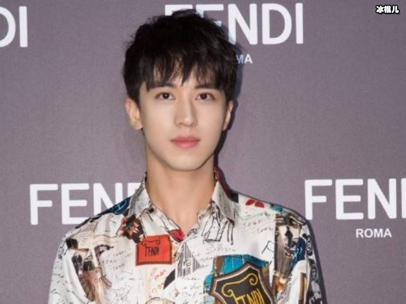 白敬亭许魏洲携新剧《荣耀乒乓》，双男主演绎热血追梦青春