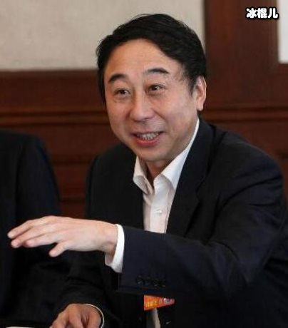 冯巩65岁高龄仍不停接商演！缺钱花原因曝光让人动容