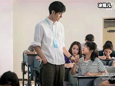 把床垫当屏风，副导演长期客串这些剧组穷的只剩演技