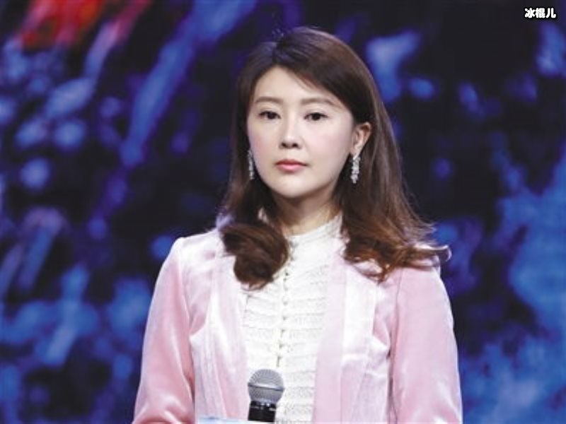 甘薇独自抚养孩子压力大，富豪丈夫不知所踪！