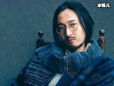 百花奖最佳男配王传君，记者提问不离《爱情公寓》