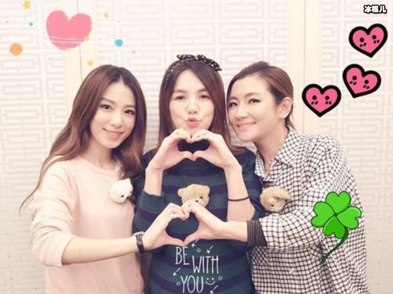 Ella外形更有女人味了，内心的搞怪个性依旧未改！