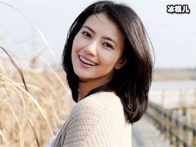 高圆圆生完孩子复工营业，发福明显还有鱼尾纹