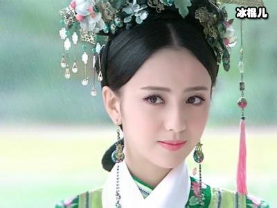 朵朵探班佟丽娅，一家人团聚却不见陈思诚网友：婚姻裂变了？