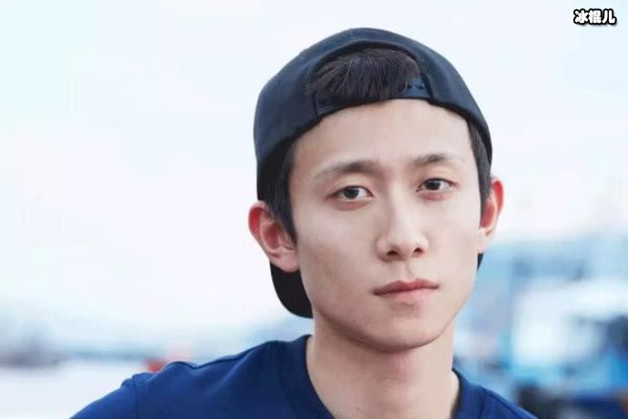 张一山杨紫感情维持的原因，原来他和宋妍霏在一起了
