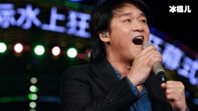周华健与他的混血儿子合照，母方基因真的太强大