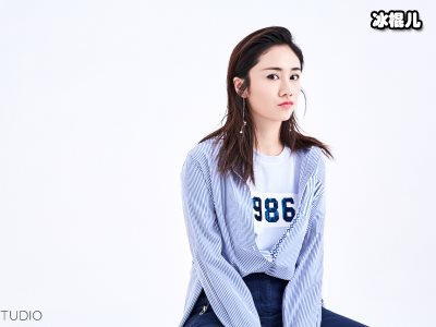 刘芸与妈妈罕见合体，母女全身行头价值20+万元