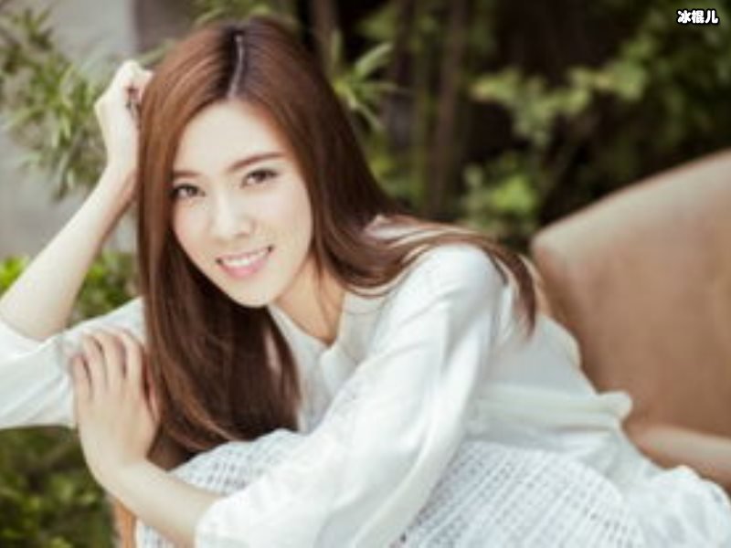 盐系女孩的代表宋妍霏，她的每一套穿搭都深得我心！