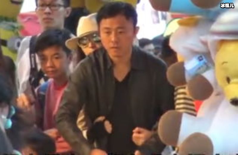 纪晓波被曝陷入严重财政危机，连吴佩慈的豪宅也被抵押了