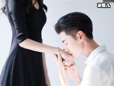 知名博主子洋君求婚成功，Dmallovo（玛丽莱）钻戒见证一生唯一真爱