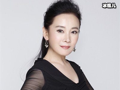 双料影后娜仁花，实力派好演员，当红时隐退留学