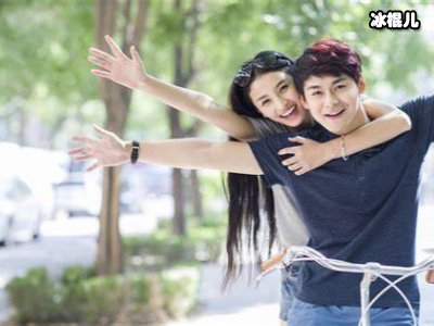 女人怎样做才能让男人对你上心？这样做男生对你爱不释手