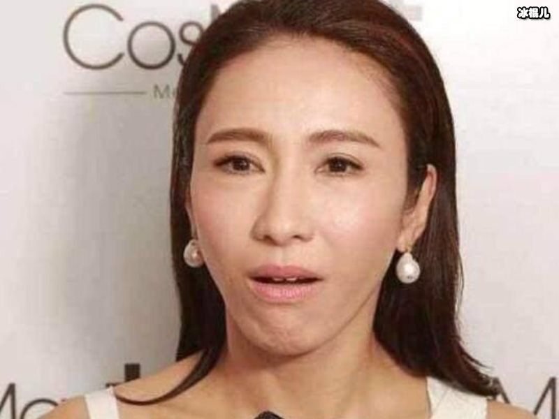 黎姿活出了所有女人想象中的样子，婚姻幸福冻龄女神！