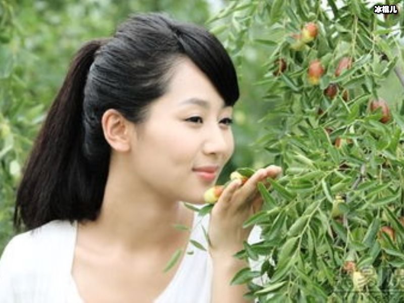 杨紫张一山北京春晚同台献唱，更有《家有儿女》主演齐聚演小品