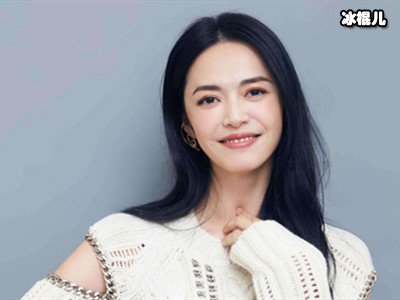 姚晨晒出家人的日常照，儿子土豆懂事，替母亲哄妹妹睡觉
