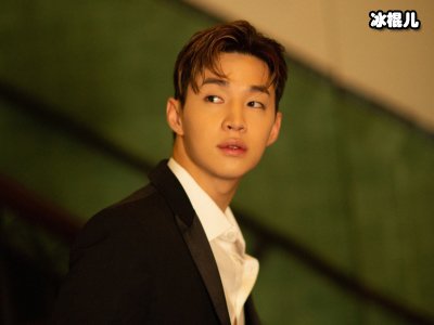 刘宪华为弥补粉丝的遗憾，举办第2次live演唱会通过直播互动