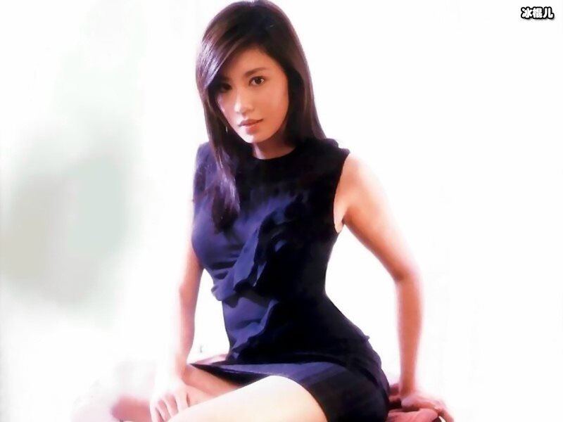 贾静雯公开梧桐妹真容，母女合照像姐妹女儿容貌前夫功不可没
